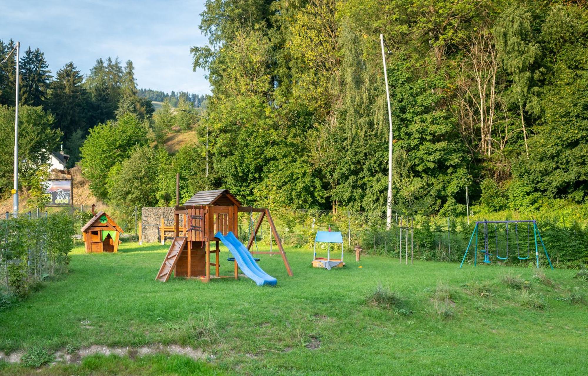 Resort Врхлабі Екстер'єр фото